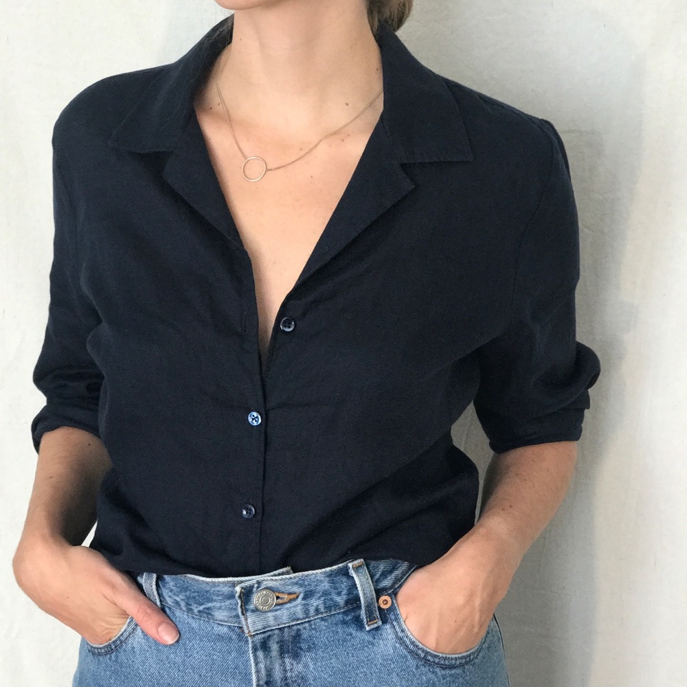 Pure Linen Button Up - Picture 2 of 4